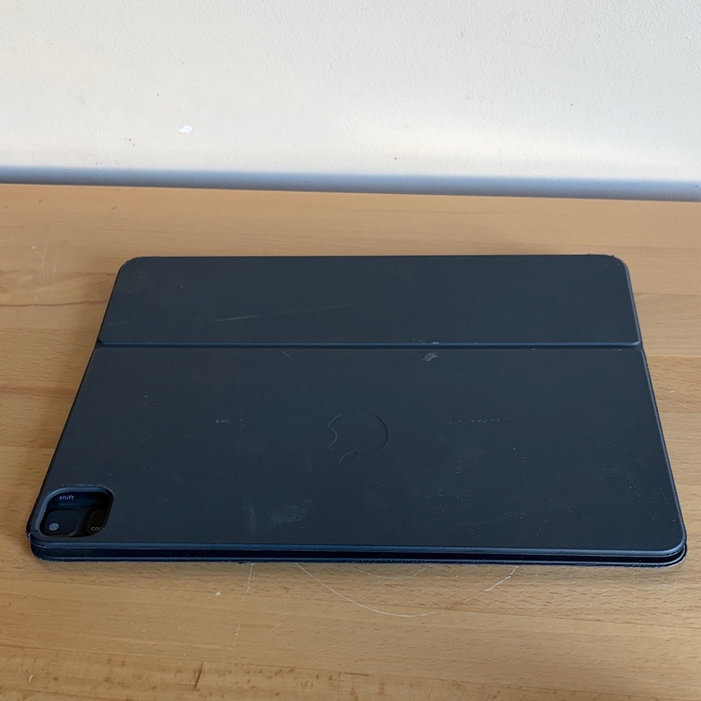 Apple iPad Smart Folio Cover - Black
